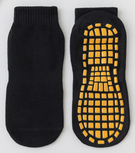 Anti Bacterial Anti-Skid Yoga Regular Socks For Women|Made With Bamboo And Spandex For Yoga/Pilates/Dance/Ballet|Women Yoga Socks For Barefoot Workout Black